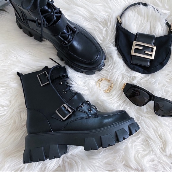 NEW 🖤 Black Lug Sole Platform Lace Up Boot - Picture 7 of 14
